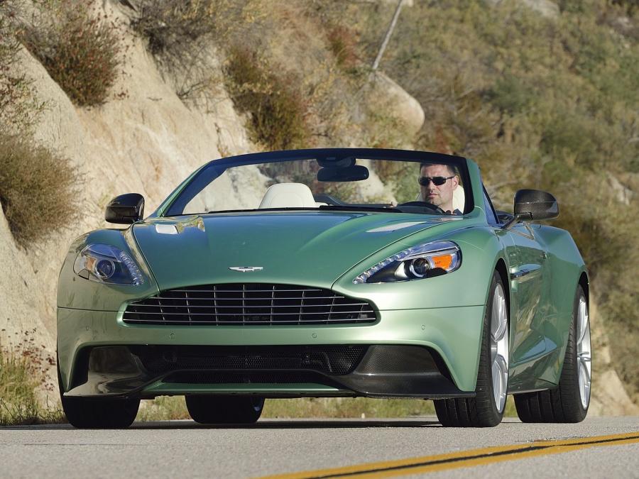  Aston Martin Vanquish Volante 2013 года  (NA) (фото 24 из 36)